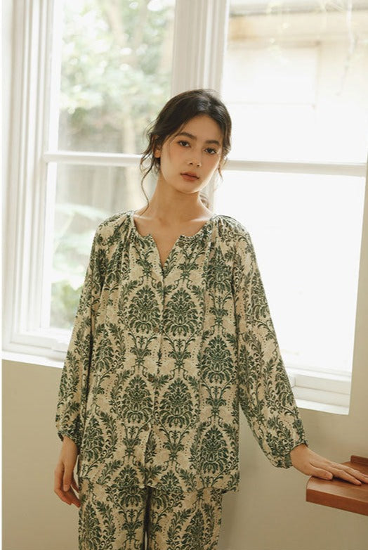 Green damask print women's pajamas, button-down top with long sleeves and elastic waist trousers; women's pajamas, lingerie, women's loungewear, cotton pajamas, stylish pajamas, comfortable, breathable women's pajamas