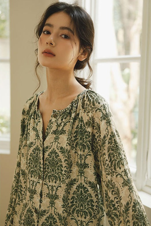 Green damask print women's pajamas, button-down top with long sleeves and elastic waist trousers; women's pajamas, lingerie, women's loungewear, cotton pajamas, stylish pajamas, comfortable, breathable women's pajamas