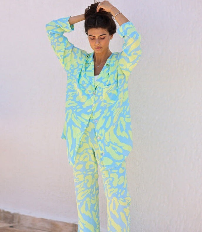 Summer colored printed women's pajamas classic pajama set, classic button down top, long-sleeve and elastic waist trousers. Summer Pajamas, travel pajamas, soft women's pajamas, ladies pajamas, green and blue